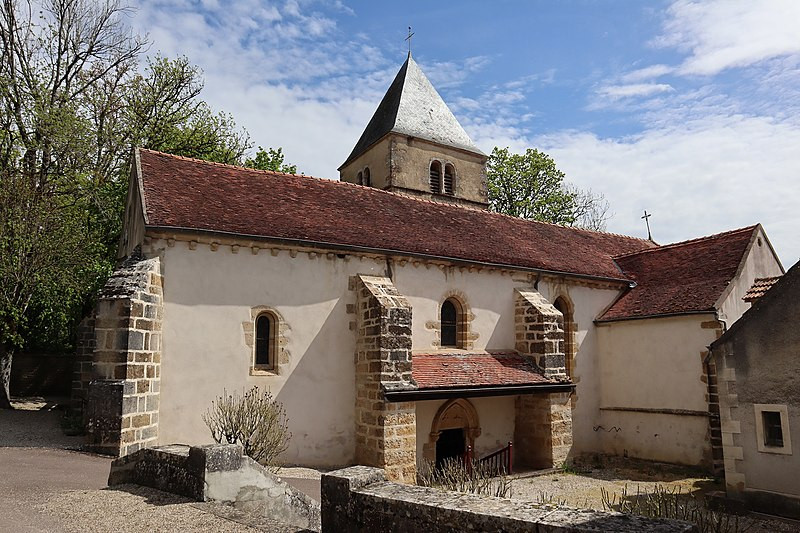 pa00112488-grignon-eglise-saint-jean-levangeliste