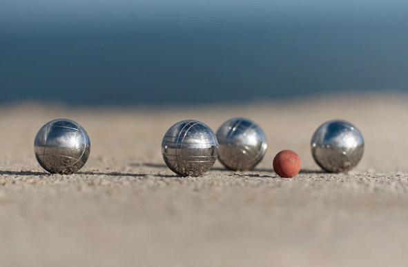 Concours de pétanque