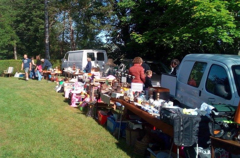 vide grenier à laizy