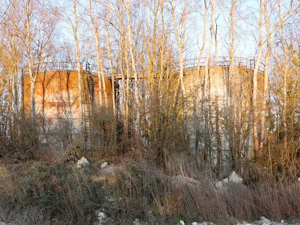  cuves anciennes de la sté La Mure