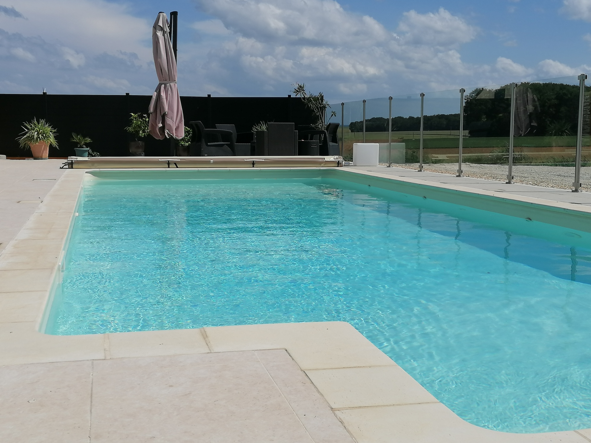 piscine - Les gîtes de la Vaugermaine