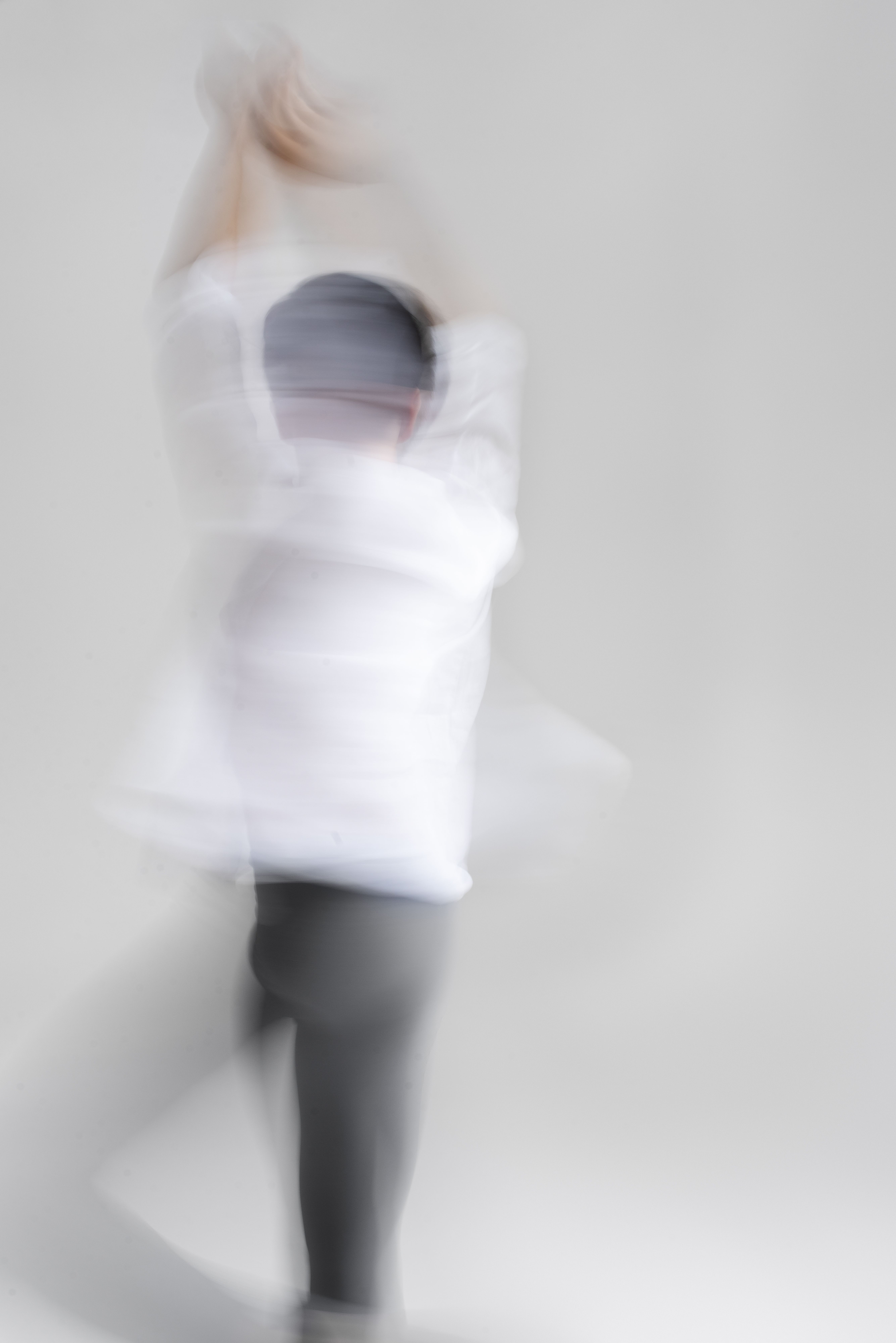 portrait-man-expressing-body-language
