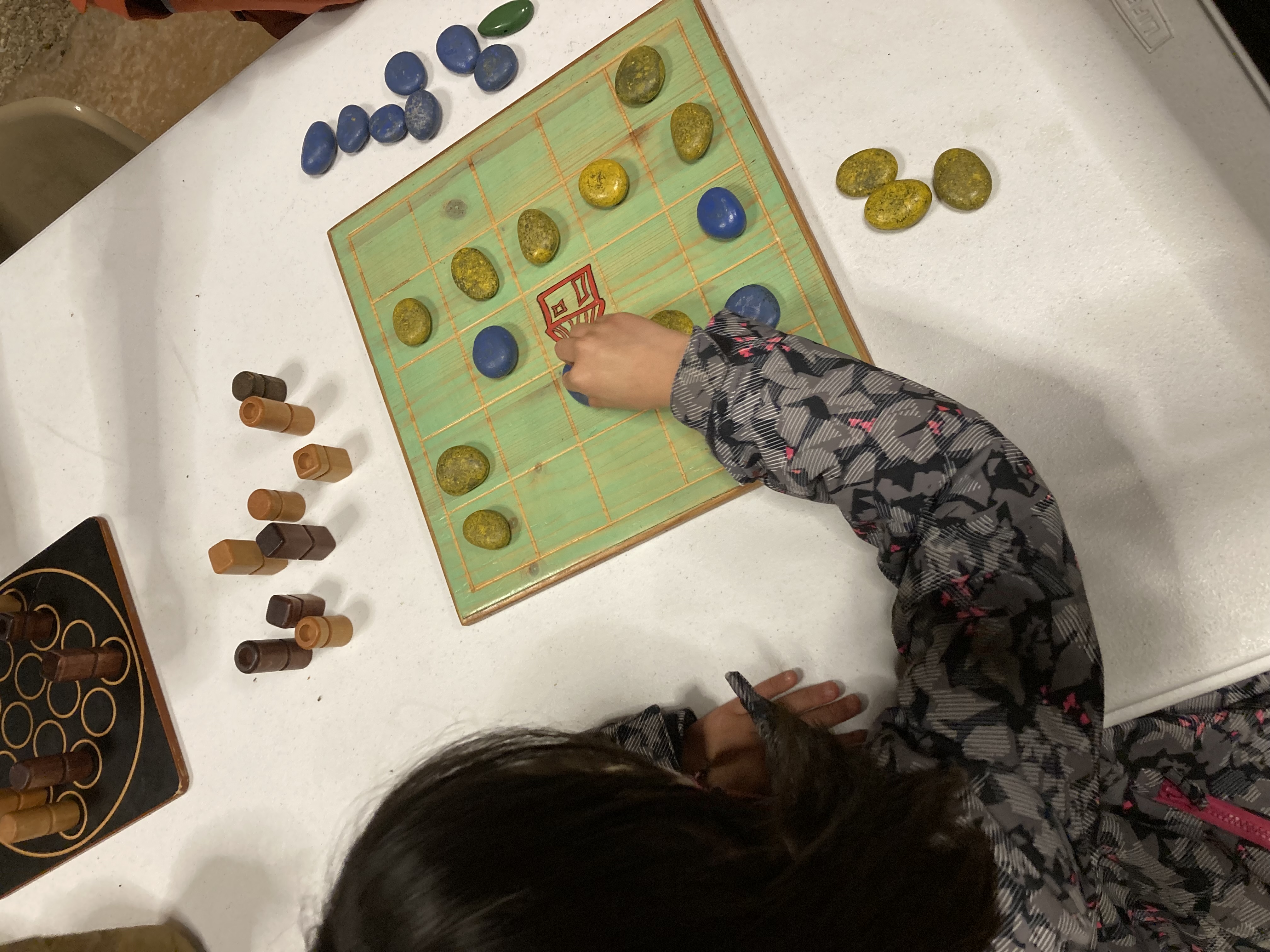stand jeux en bois