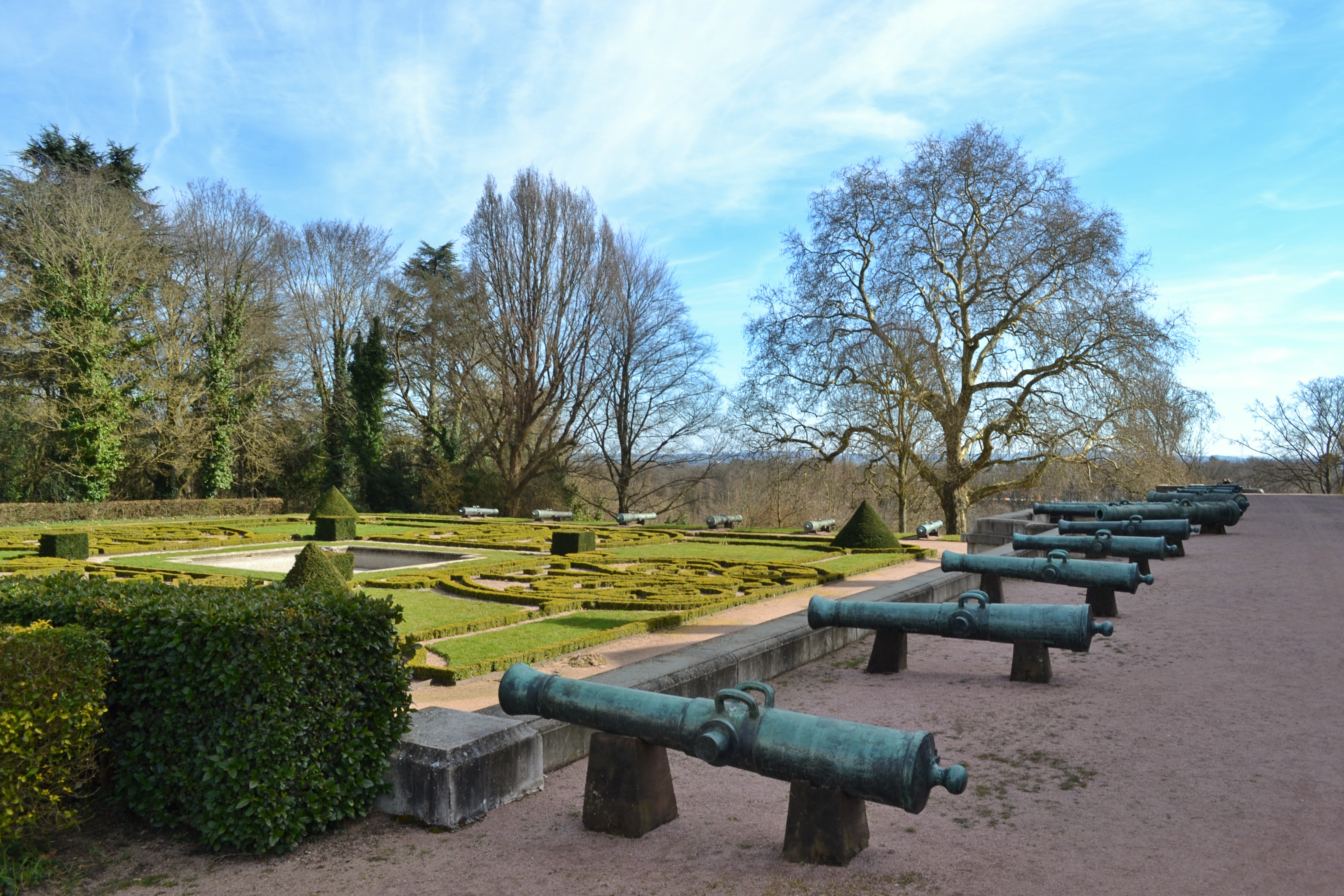 Esplanade du château de la Verrerie et jardin à la française, Le Creusot