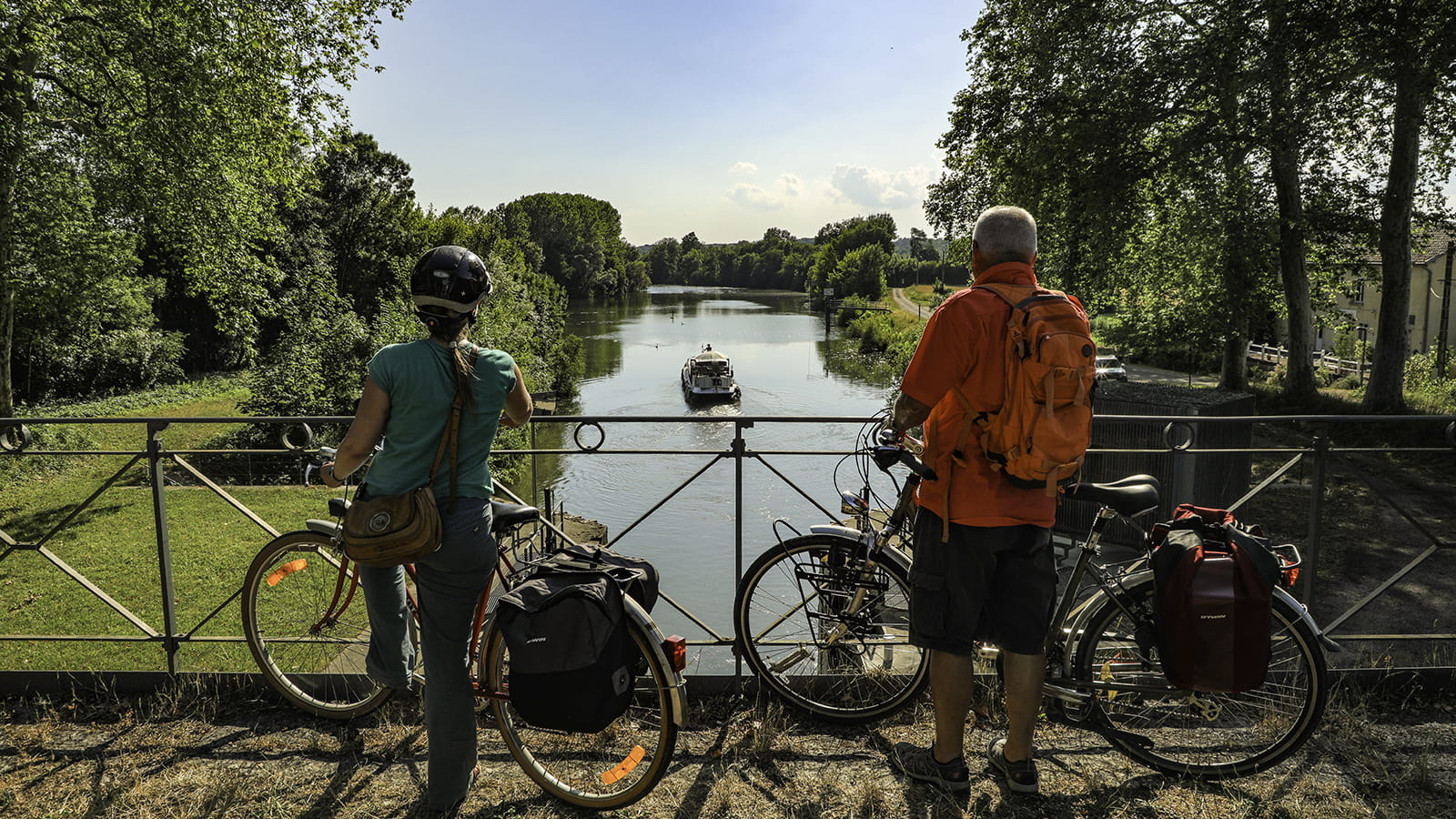 voie-bleue-a-pontailler-cyclistes-guillaumerobert-famy-1600x900